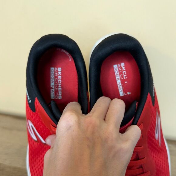 Skechers Mens Go Walk 7 - The Construct Sneaker red black size 8.5 shoes - Picture 6 of 7